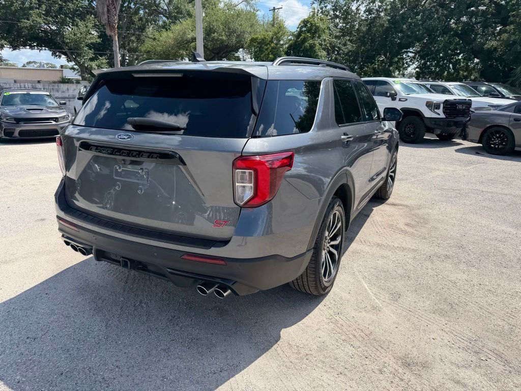 2022 Ford Explorer ST - Photo 6