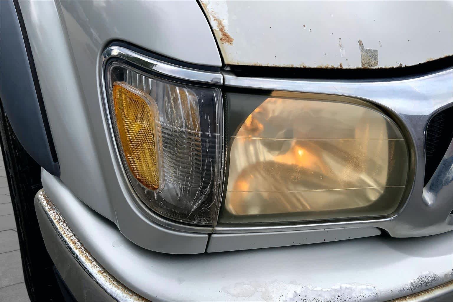 Used 2003 Lunar Mist Metallic Toyota PreRunner image 24