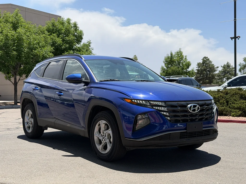 Used 2024 Vapor Blue Metallic Hyundai SEL image 3