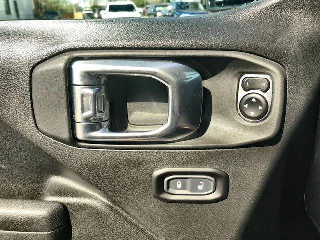 Used 2026 Granite Crystal Metallic Jeep Sport S image 13