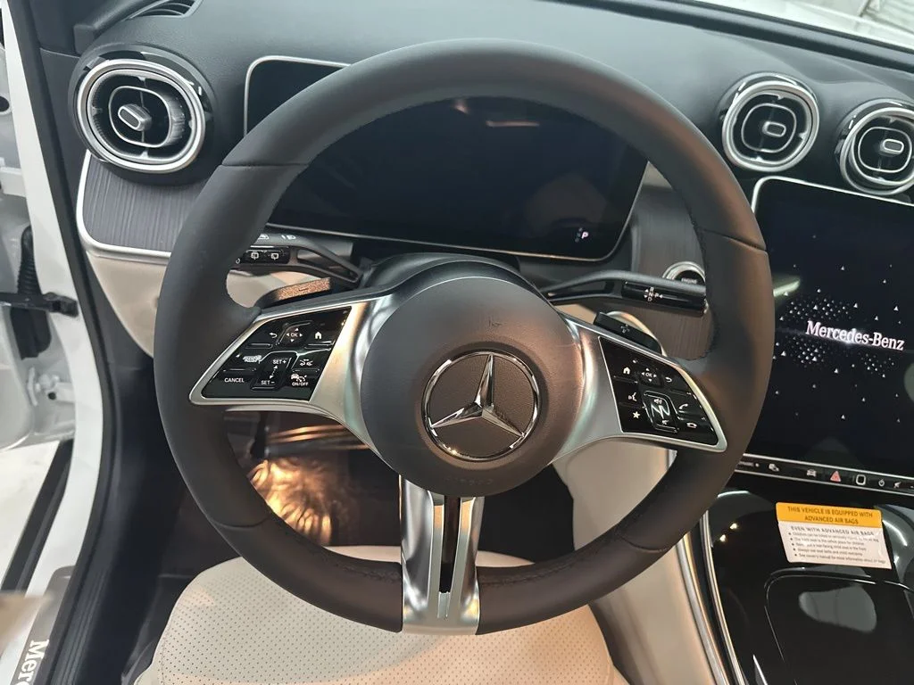 Used 2026 White Mercedes-Benz GLC 300 image 10