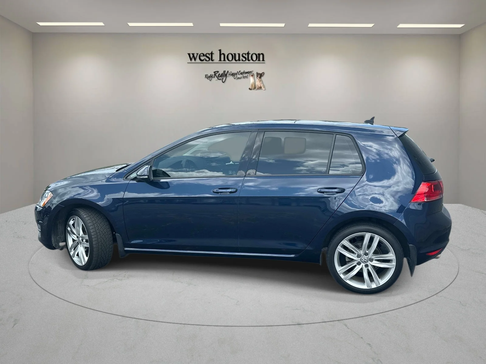 Used 2015 Blue Volkswagen 4dr HB Auto TSI S w/Sunroof image 9