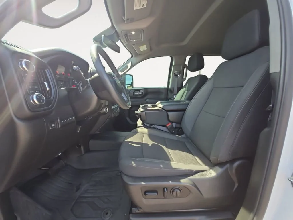 Used 2024 Summit White GMC Pro image 9