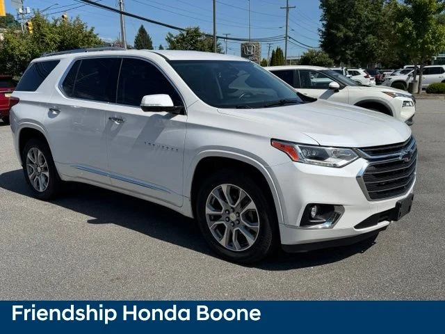 Used 2018 Beige Chevrolet Premier image 3