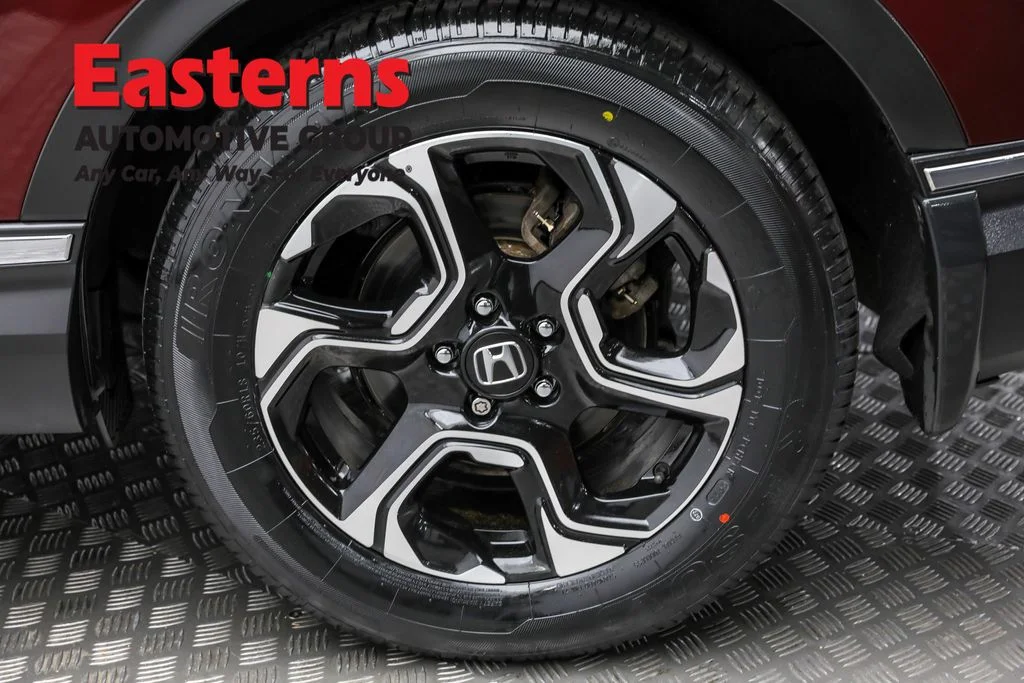 Used 2018 Red Honda Touring image 8