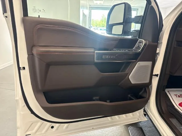 New 2026 Star White Metallic Tri-Coat Ford F-350® King Ranch® image 33