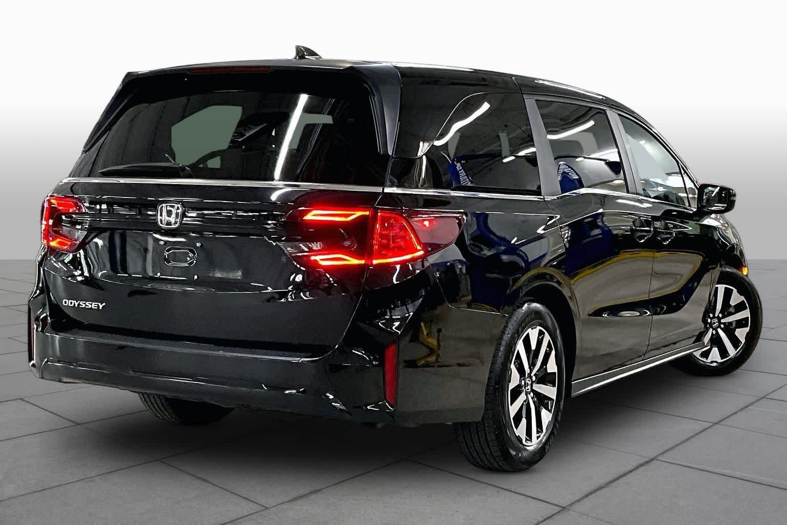 Used 2025 GRAY Honda EX-L image 13