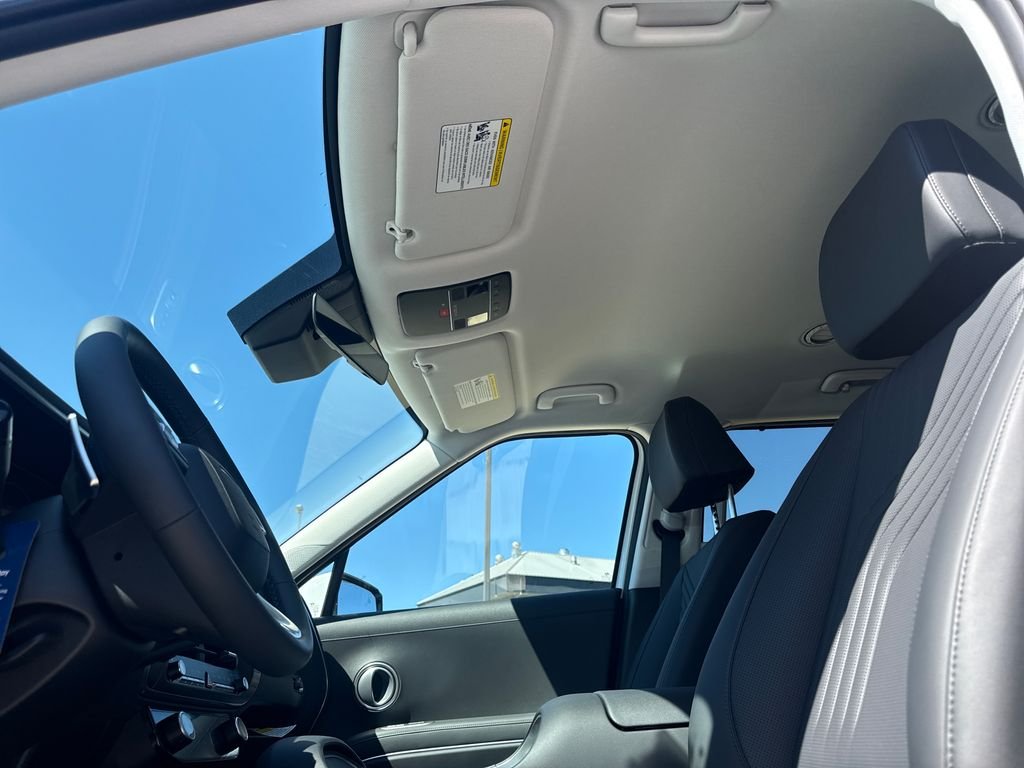New 2026 White Hyundai SEL image 21