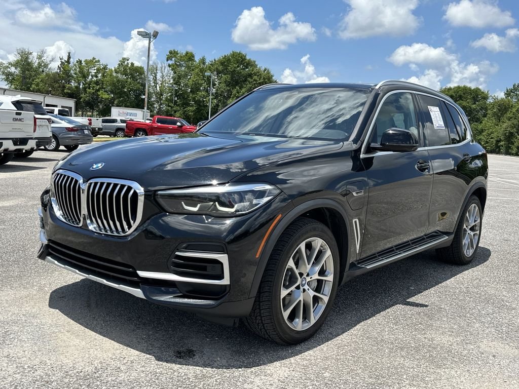 2023 BMW X5 xDrive45e's photo