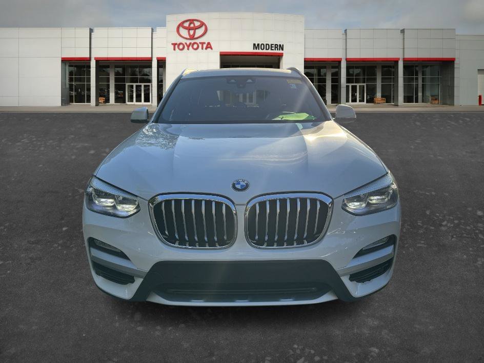 Used 2019 Alpine White BMW xDrive30i image 2
