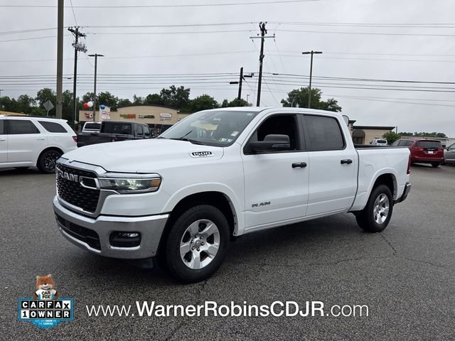 Used 2025 White Ram Big Horn/Lone Star image 3