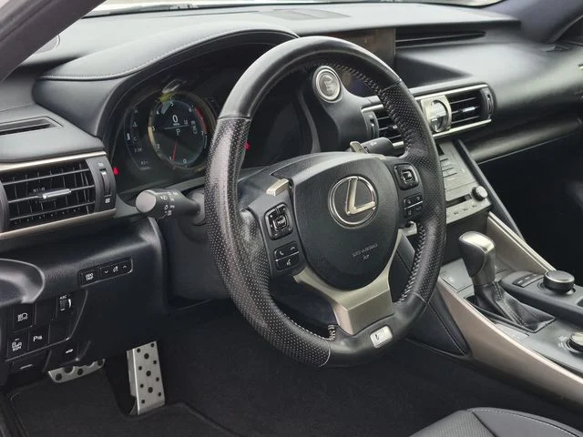 Used 2020 Ultra White Lexus 300 image 10