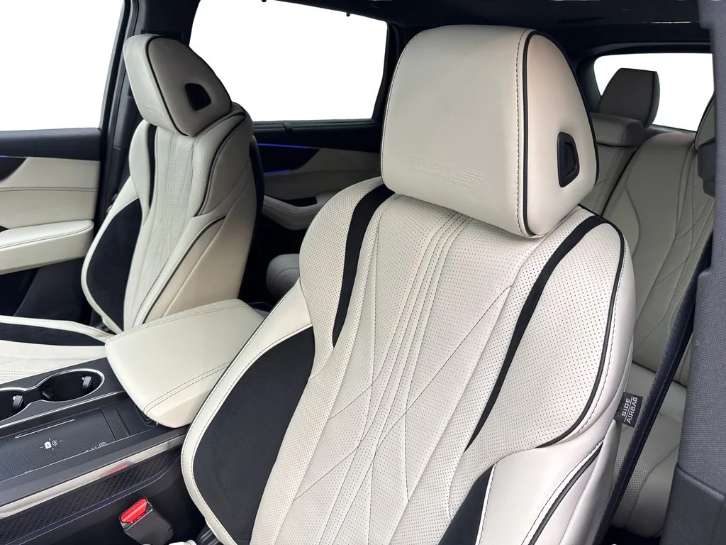 Used 2025  Acura Type S w/Advance Package image 28