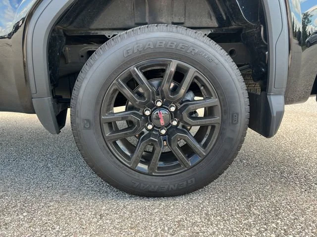 2025 GMC Sierra 1500 Elevation - Photo 9