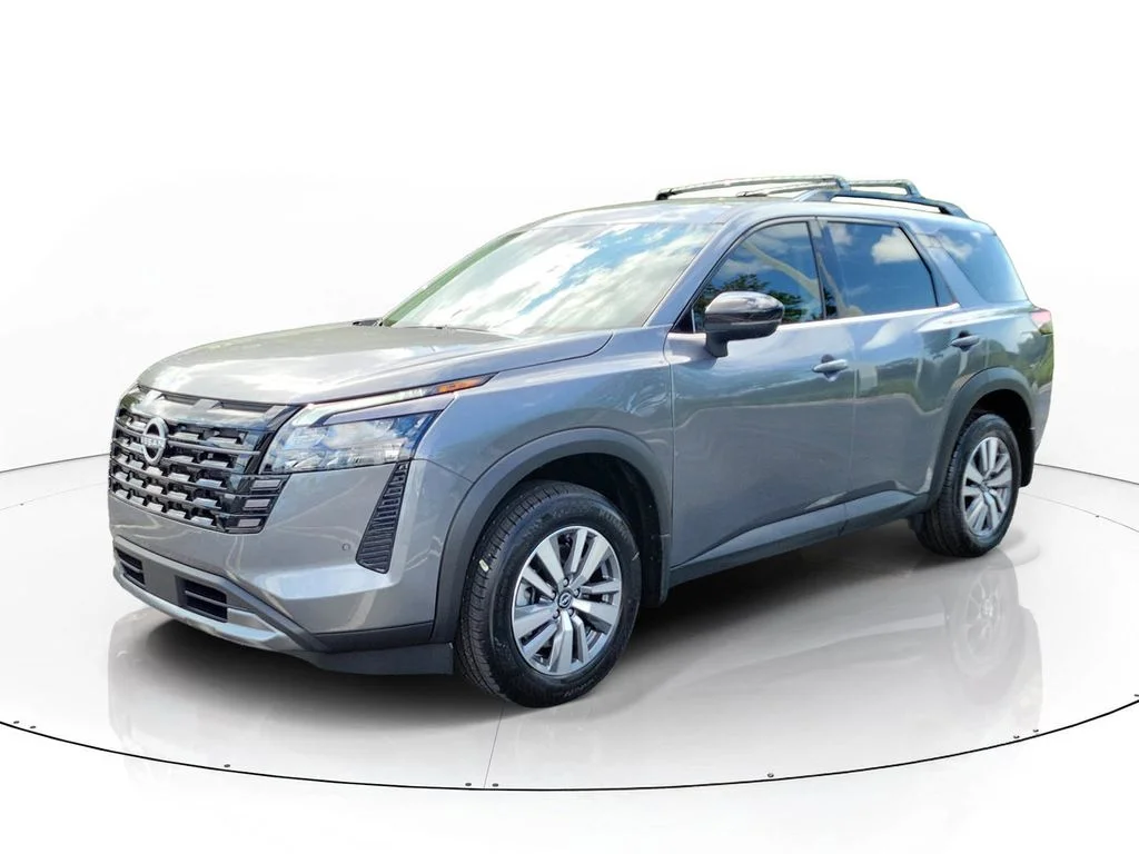 New 2026 Gray Nissan SL image 4