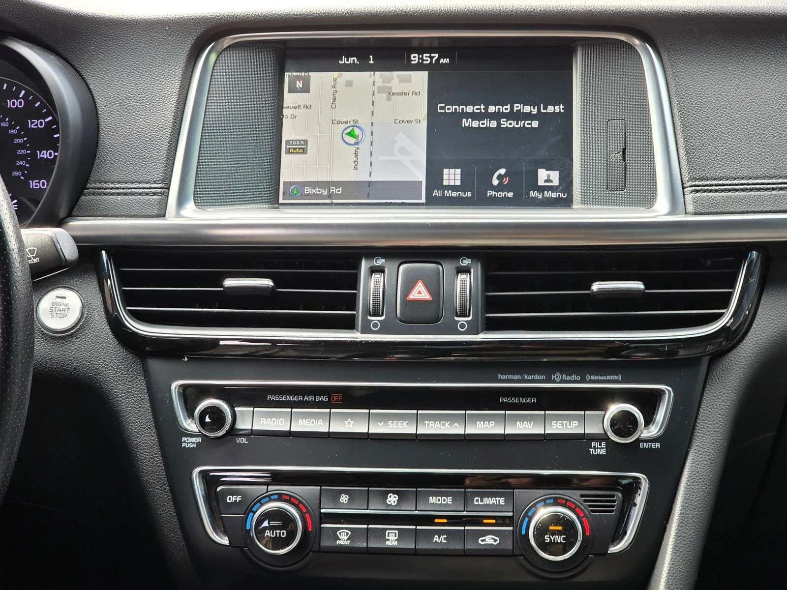 Used 2018 Snow White Pearl Kia SX image 18