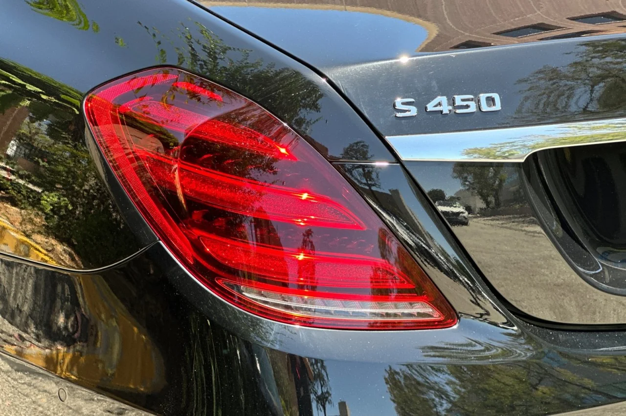 Used 2018 Black Mercedes-Benz S 450 image 26