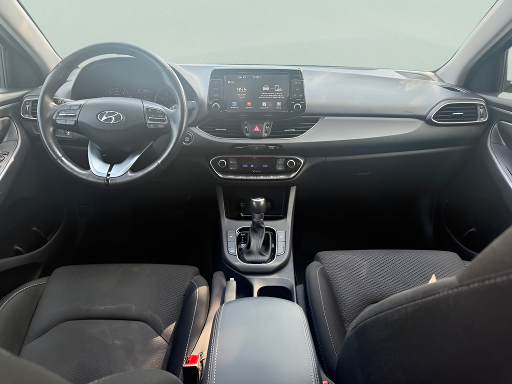 Used 2018 Silver Hyundai Base image 14