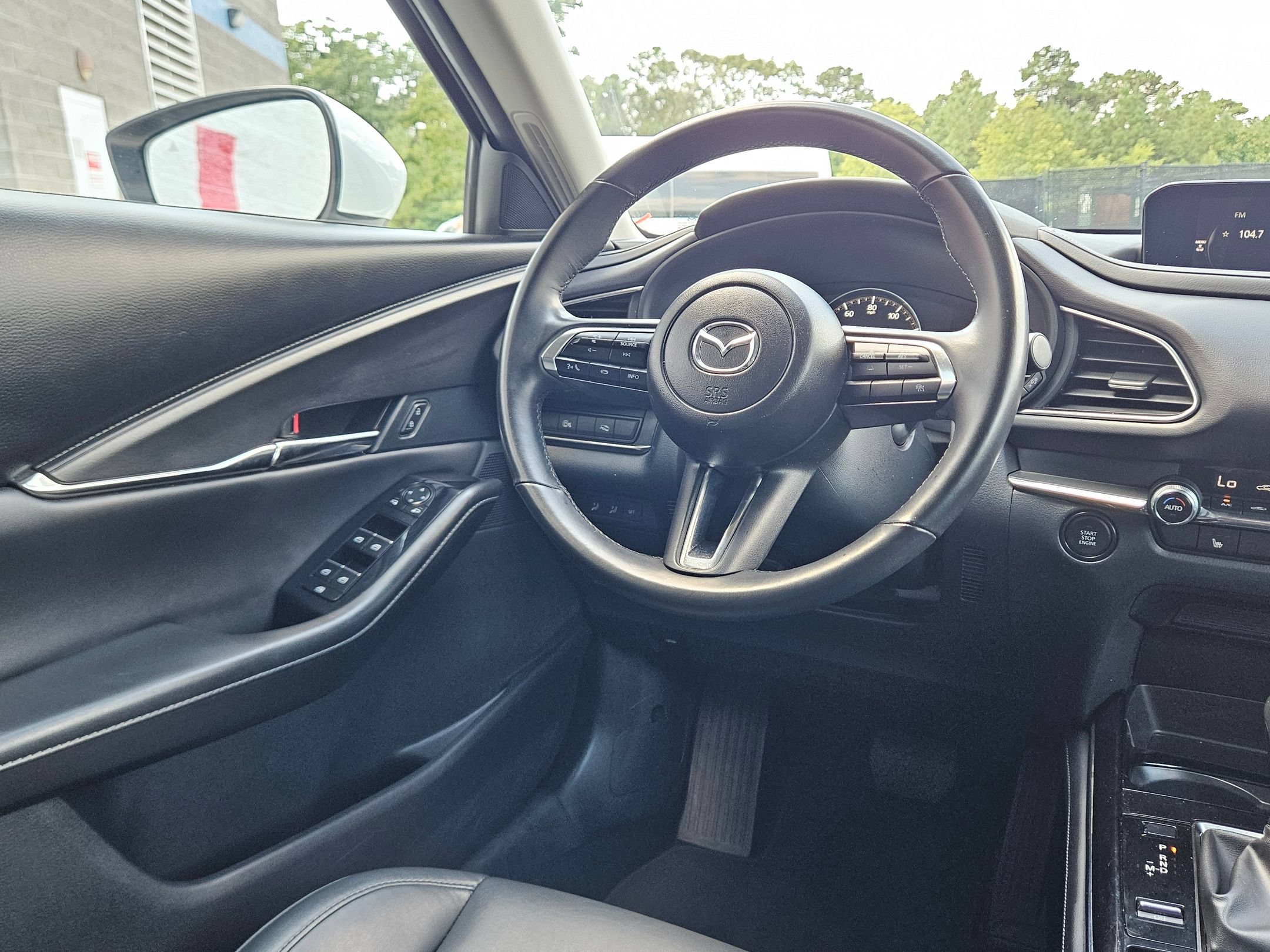 Used 2025 Snowflake White Pearl Mica Mazda 2.5 S Preferred Package image 9
