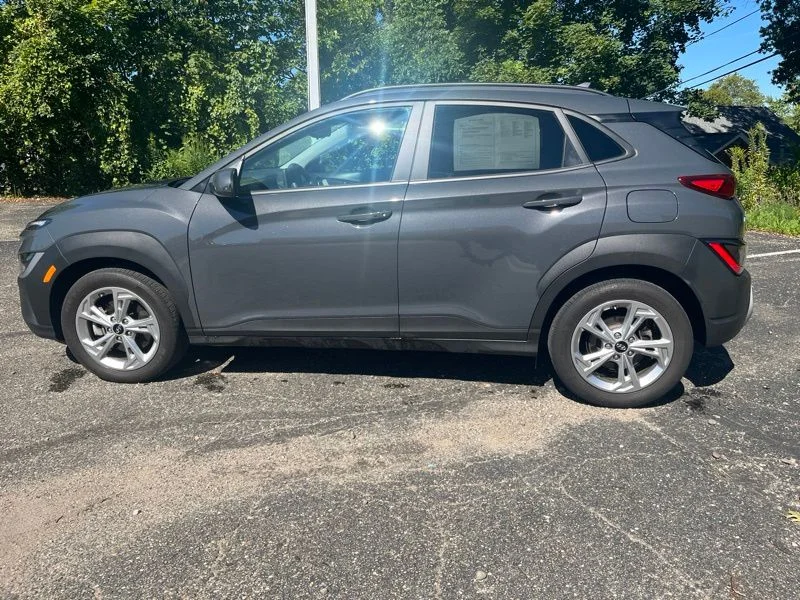 Used 2023 Gray Hyundai SEL image 8
