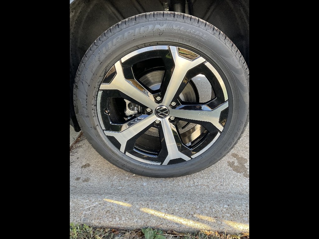 2026 Volkswagen Tiguan SE - Photo 10