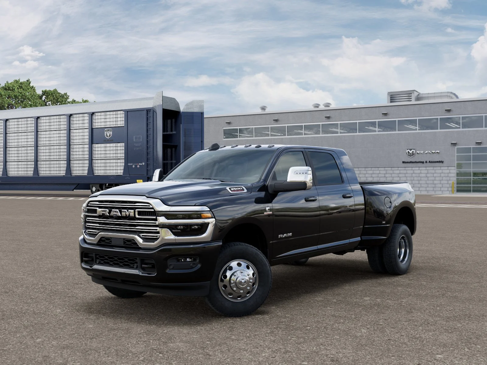 New 2026 Diamond Black Crystal Pearl-Coat Exterior Paint RAM Laramie image 27