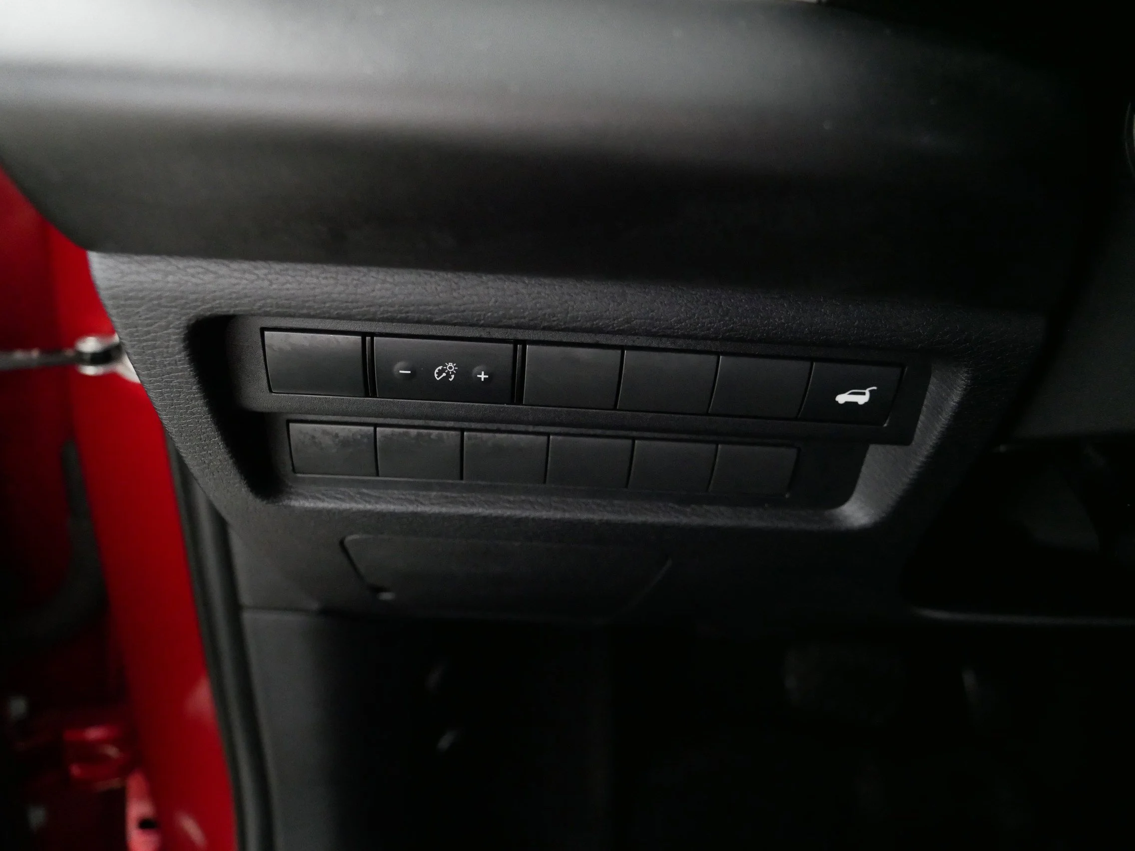Used 2022 Red Diamond Mitsubishi SE image 26