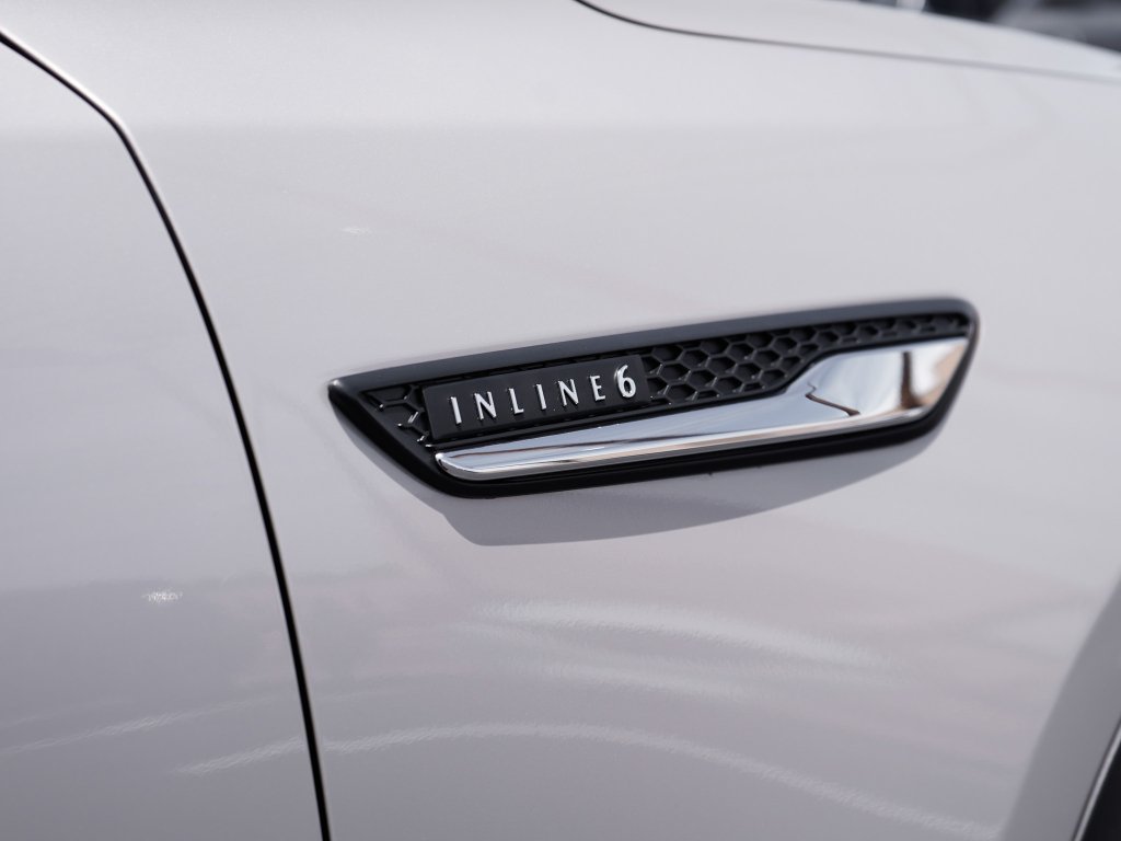 New 2026 Platinum Quartz Mazda Preferred image 14