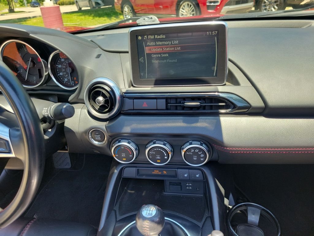 Used 2017 Red Mazda Grand Touring image 26