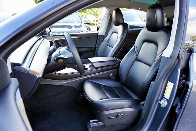 Used 2023  Tesla Long Range image 14