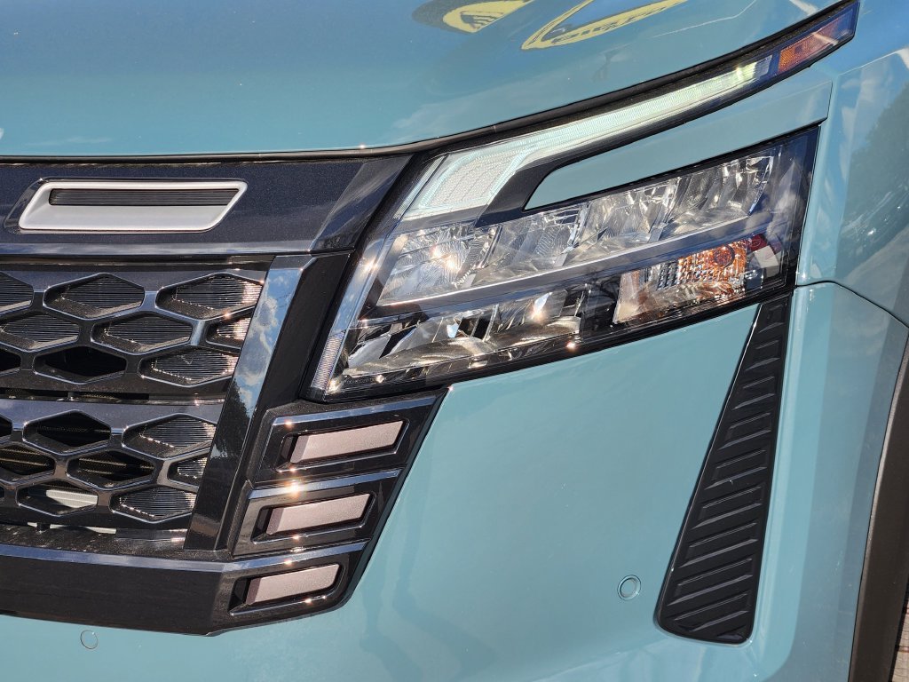 New 2026 Baltic Teal Pearl Nissan Rock Creek® image 5