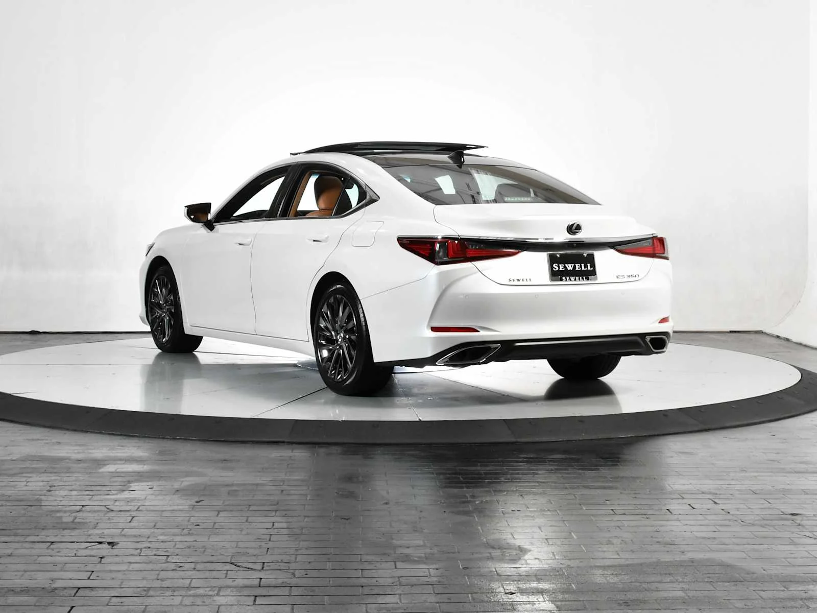 Certified Used 2024 Eminent White Pearl Lexus Luxury image 3