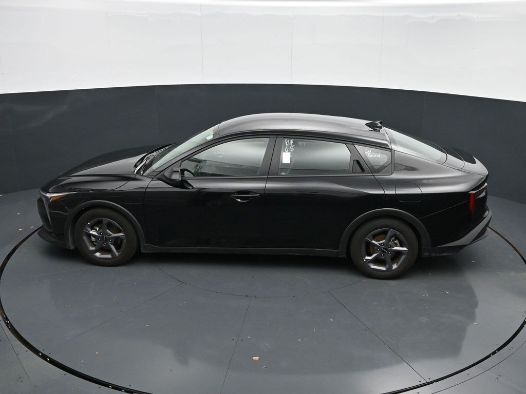 Used 2025 Aurora Black Pearl Kia LXS image 27