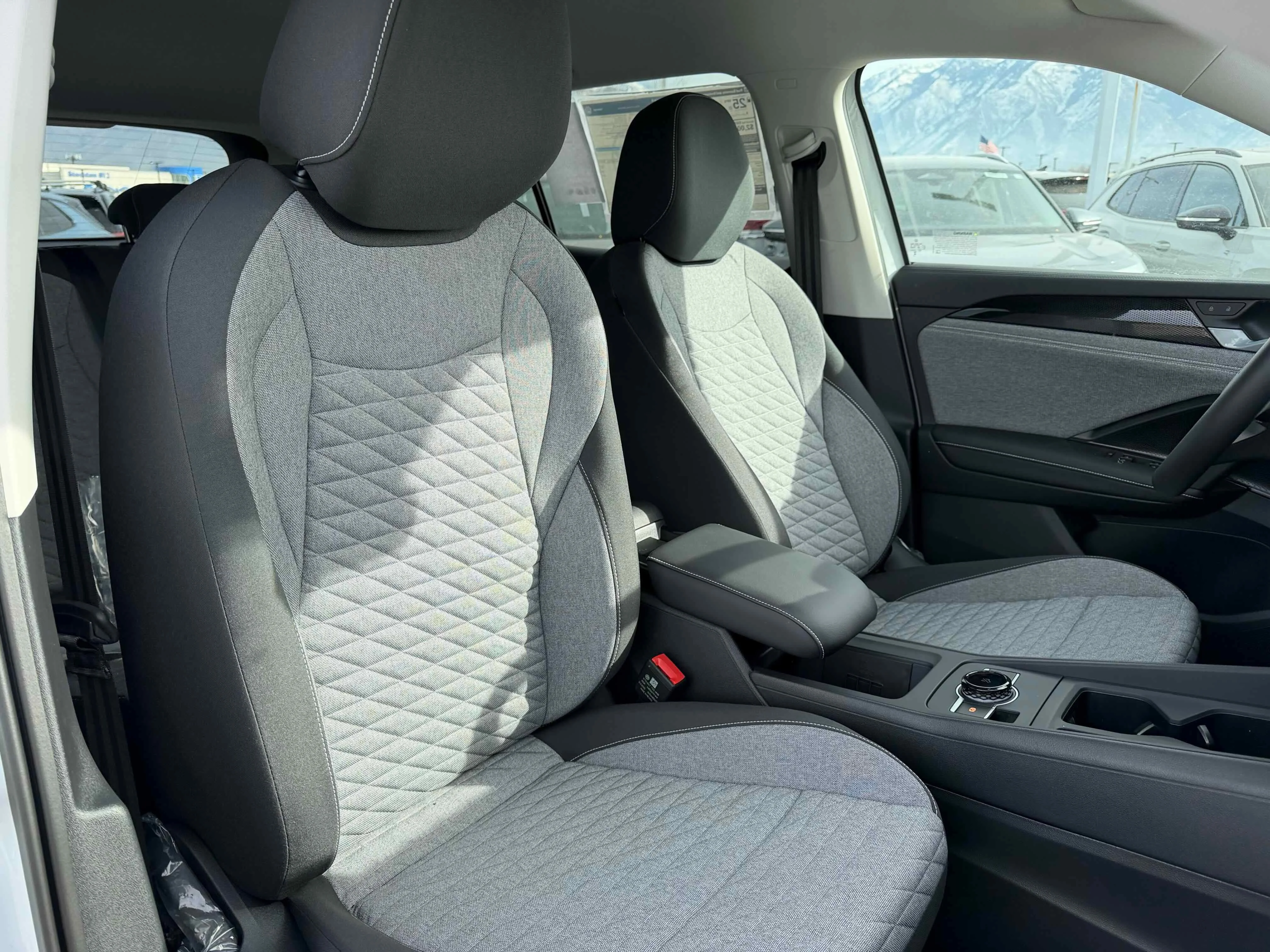 New 2026 Pure White Volkswagen S image 32