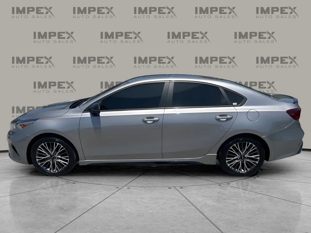 Used 2023 Gray Kia GT-Line image 2