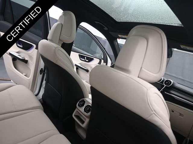 Used 2025 White Mercedes-Benz GLC 300 image 25