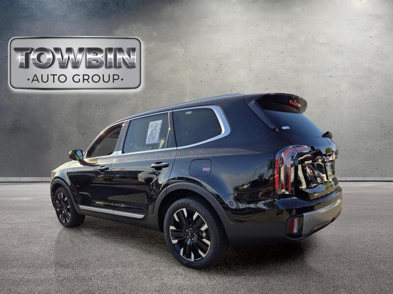 Used 2025 Ebony Black KIA SX FWD image 6