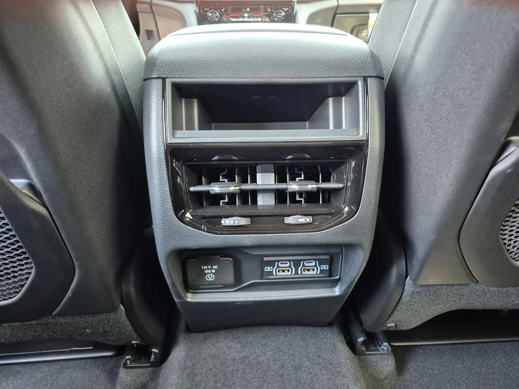 Used 2025 Gray Jeep Altitude X image 23
