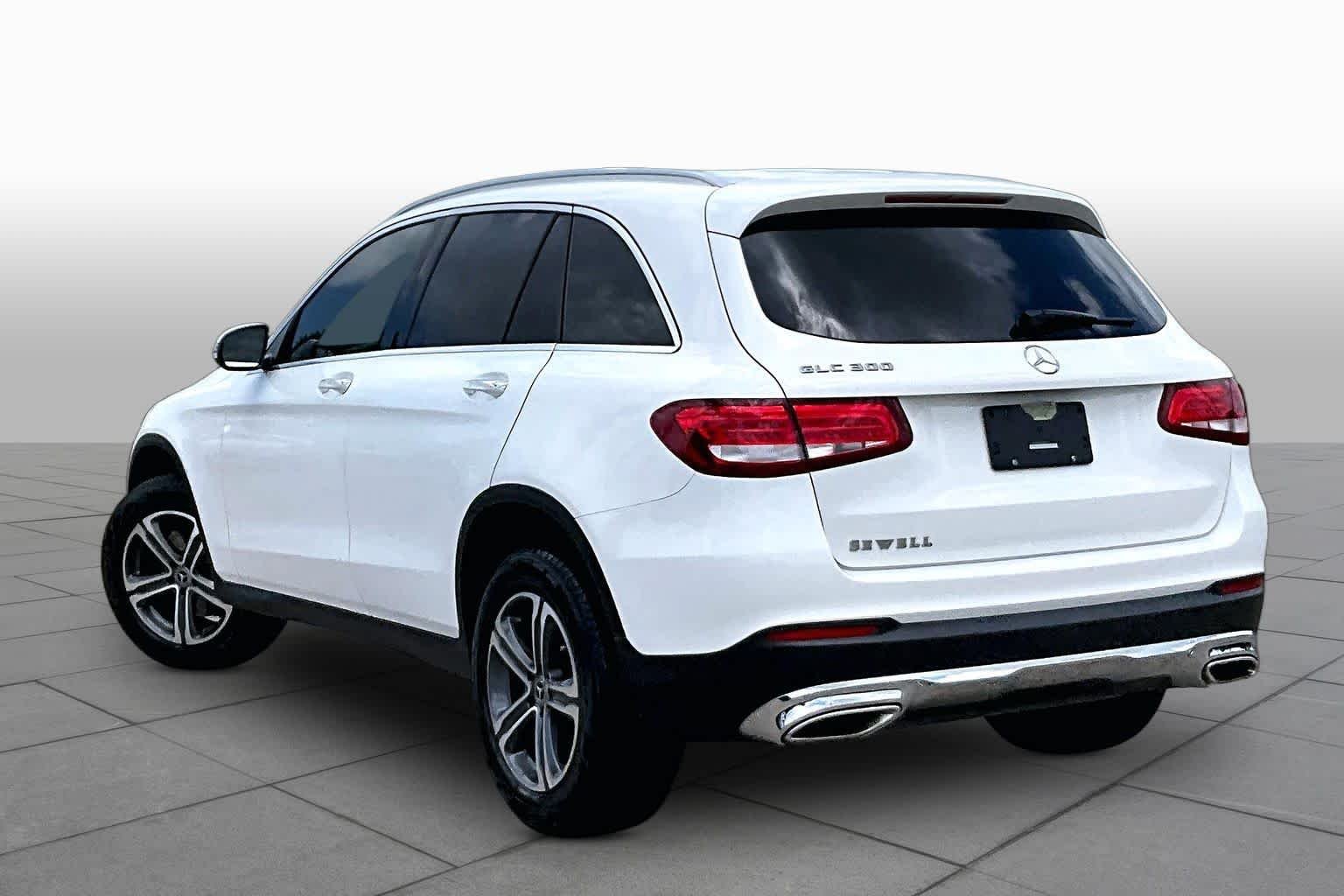 Used 2018 Polar White Mercedes-Benz GLC 300 image 12