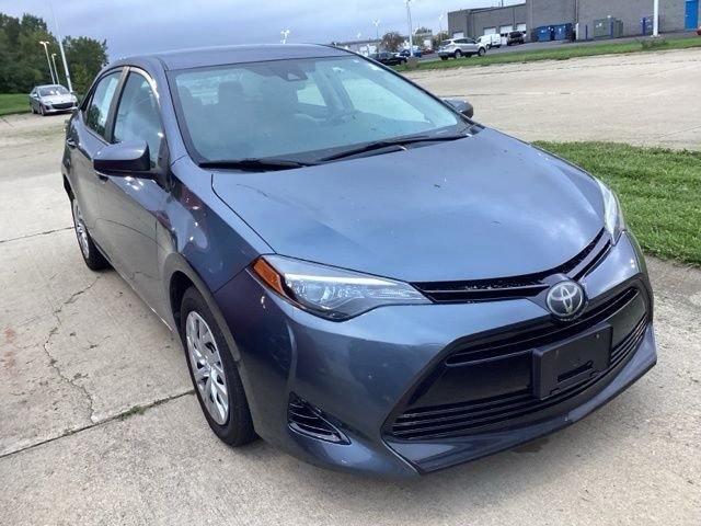 Used 2018 Slate Metallic Toyota LE image 9