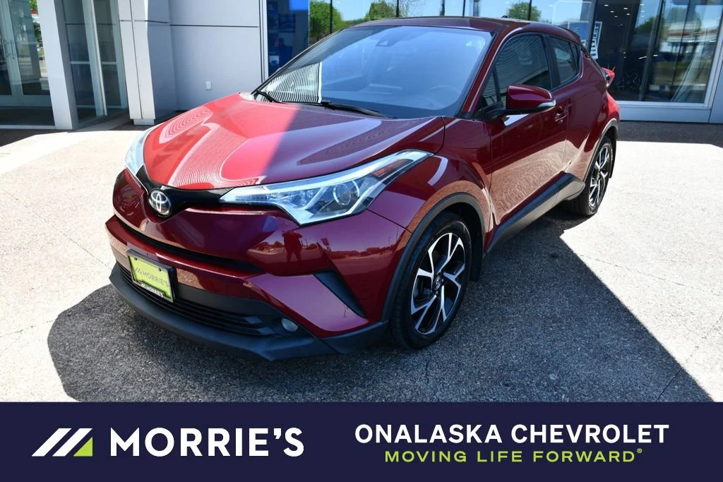 2018 Toyota C-HR XLE Premium's photo