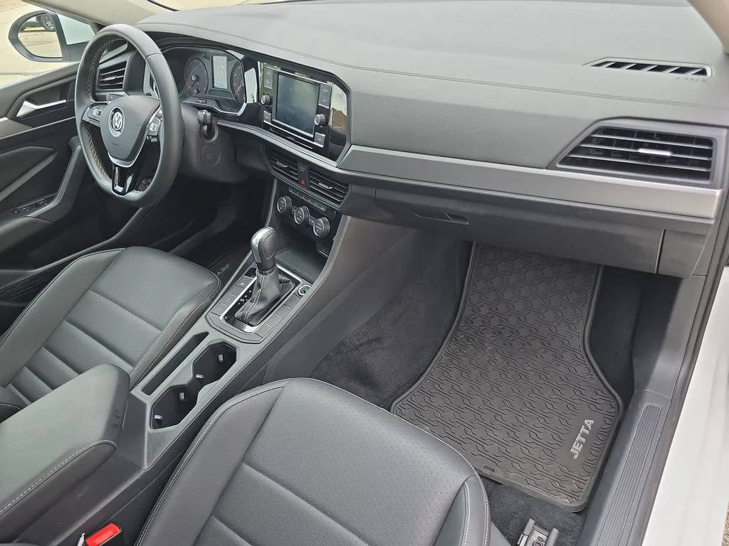 2021 Volkswagen Jetta SE - Photo 30