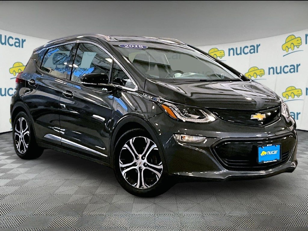 Used 2018 Gray Chevrolet Premier image 1