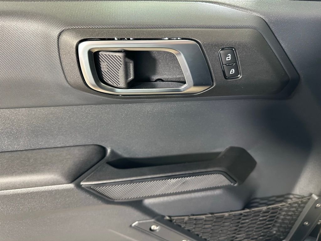 2025 Ford Bronco 4-Door Base - Photo 13