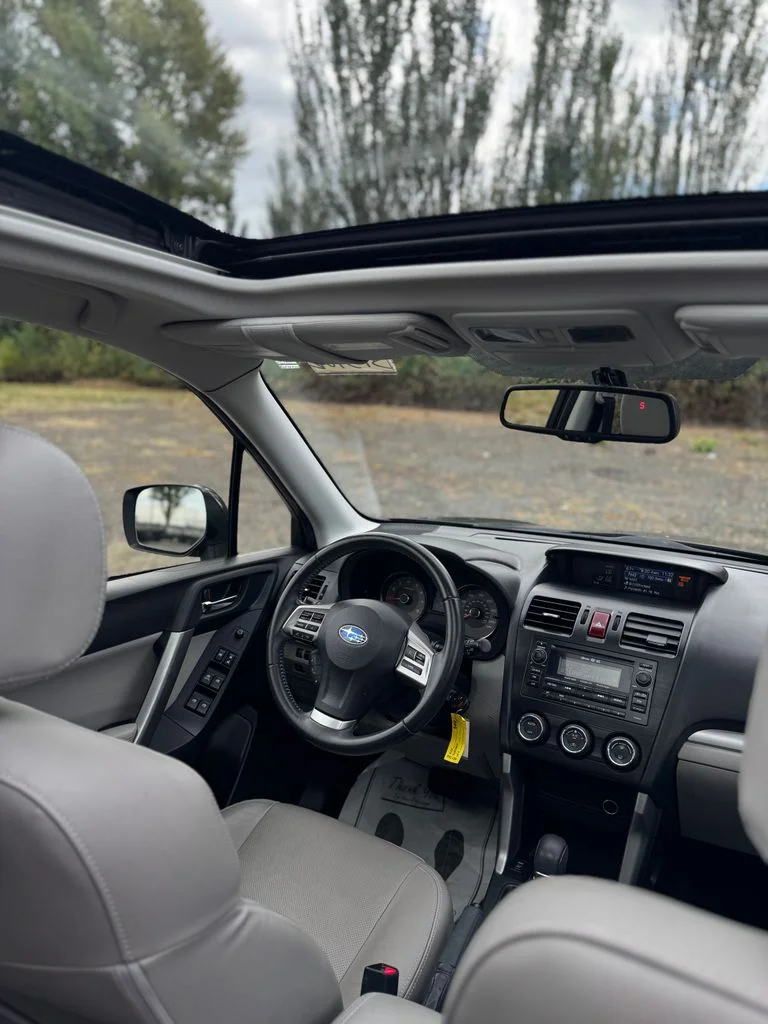 Used 2014 Gray Subaru 2.5i Limited image 29