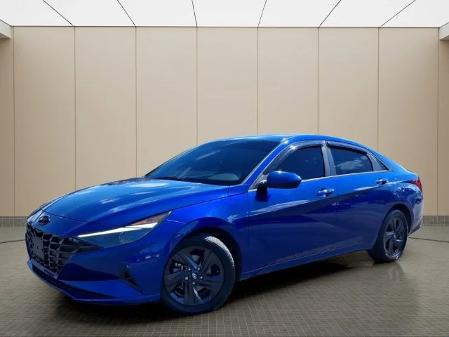 Used 2021 Blue Hyundai SEL image 2