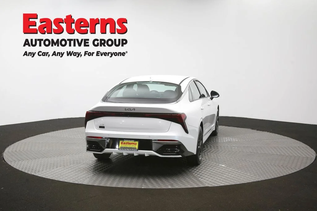 Used 2025 White Kia LXS image 38