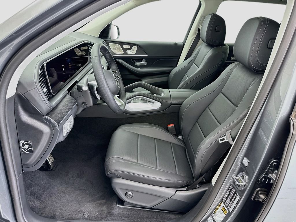 New 2026 Selenite Grey Metallic Mercedes-Benz GLS 450 image 18