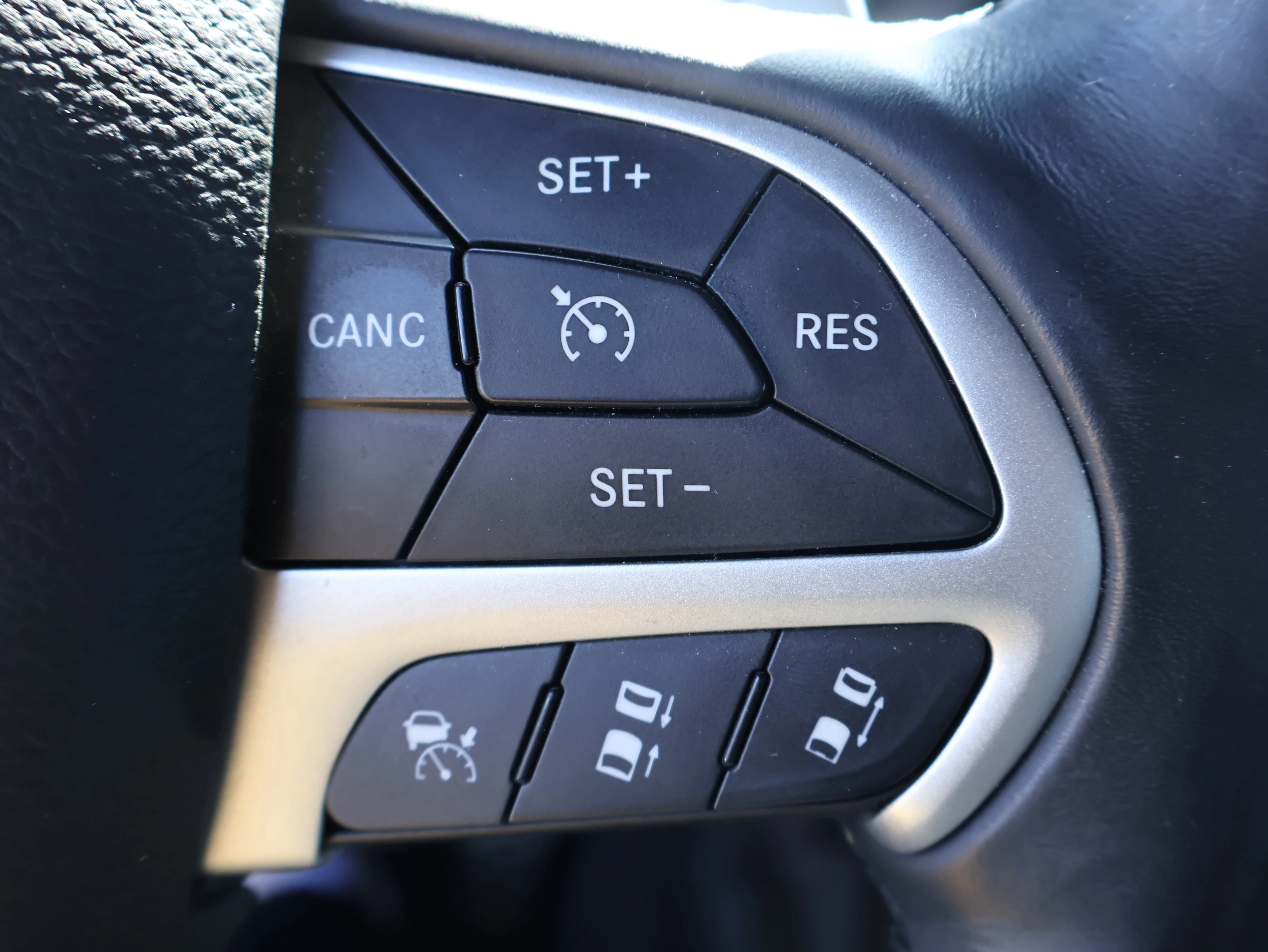 Used 2015 Granite Crystal Metallic Clearcoat Dodge SXT Plus image 25
