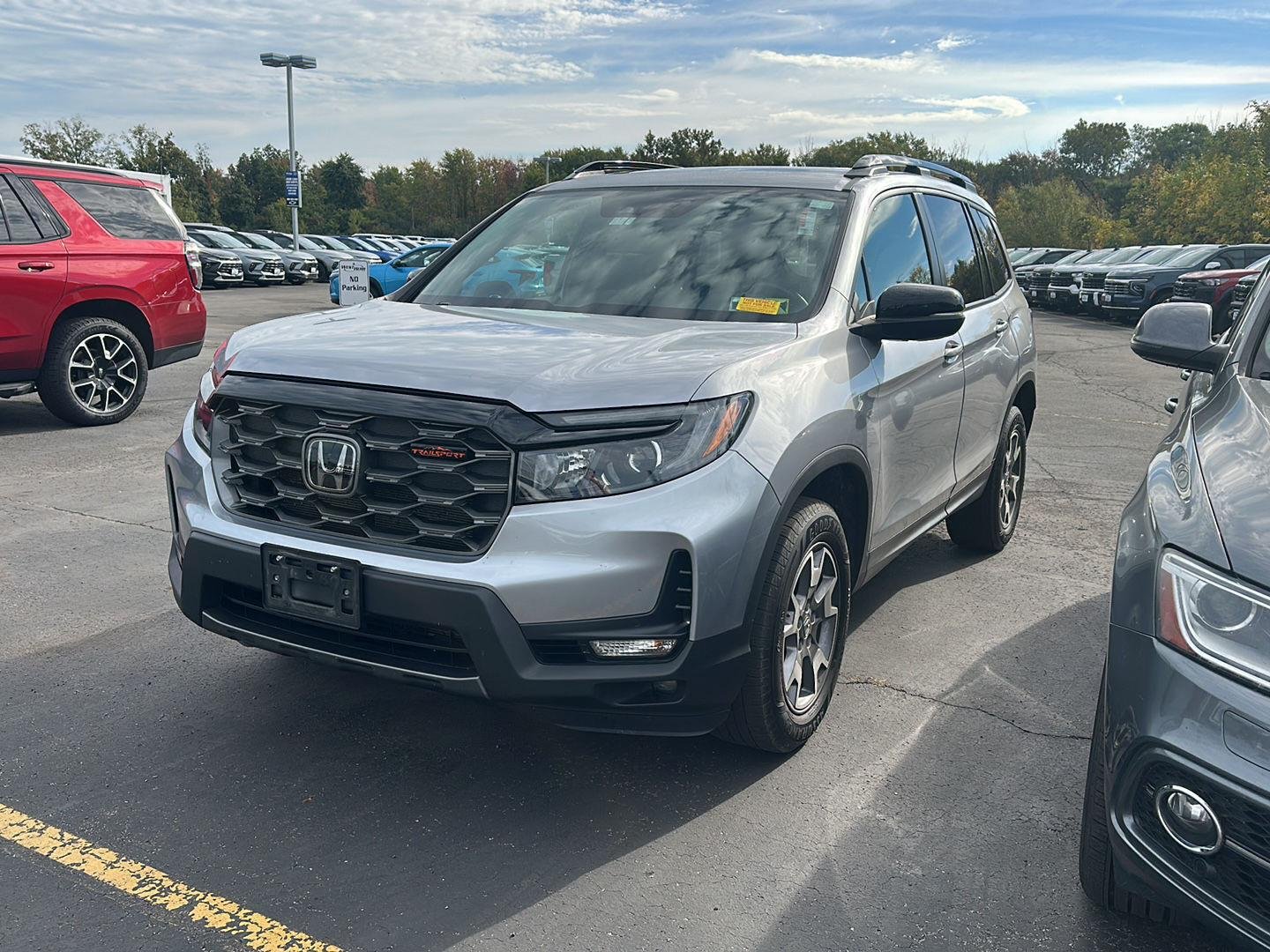 Used 2022 Lunar Silver Metallic Honda TrailSport image 5